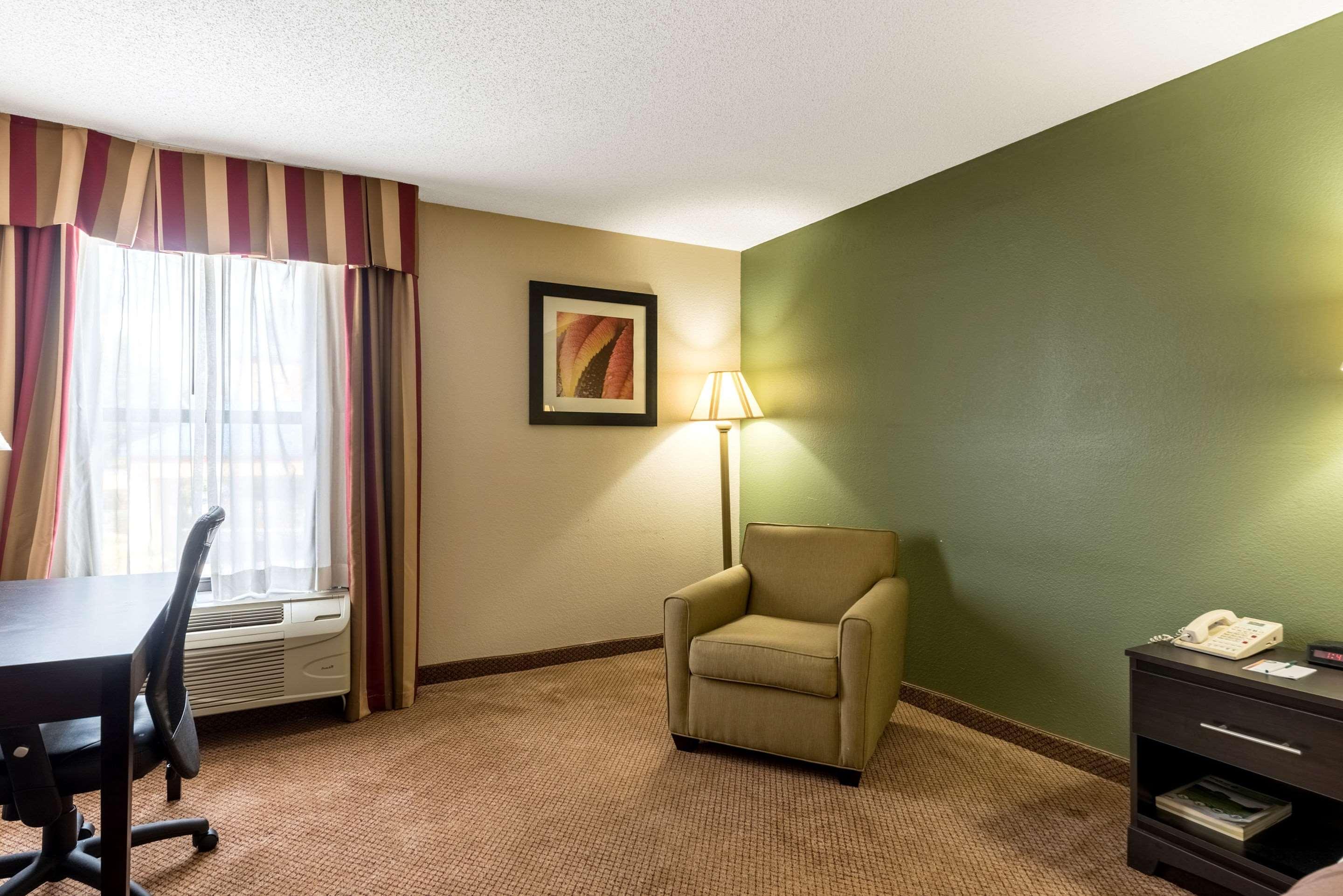 Quality Inn & Suites Clemmons I-40 Exterior foto